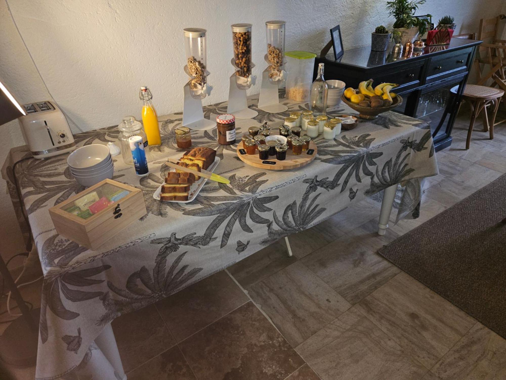Bed And Breakfast Saultchevreuil, Au Mont Saint Michel วิลล์ดู-เลส์-ปัวล์ส ภายนอก รูปภาพ